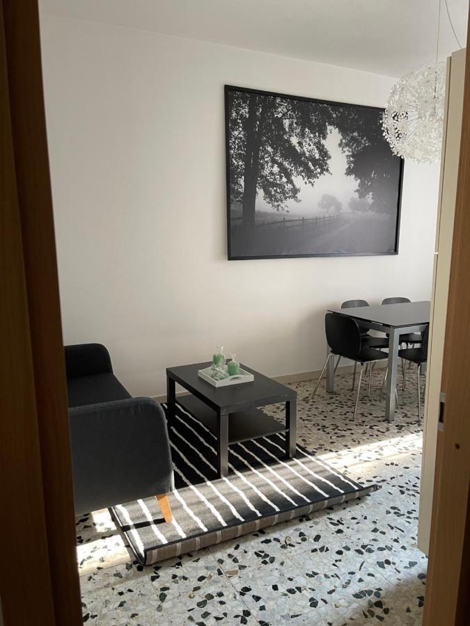 Residenza Filippini Apartment Verona Bagian luar foto