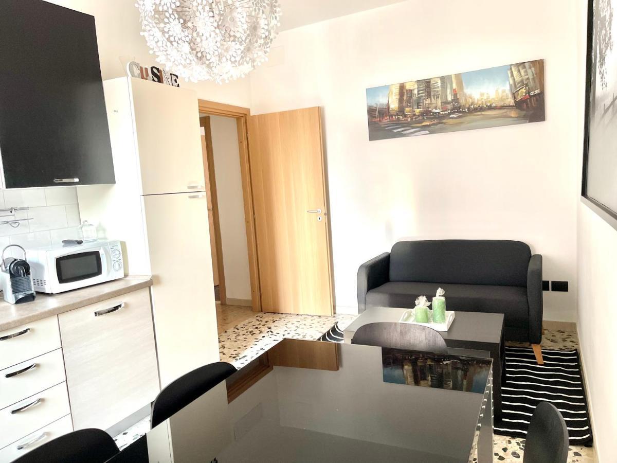 Residenza Filippini Apartment Verona Bagian luar foto